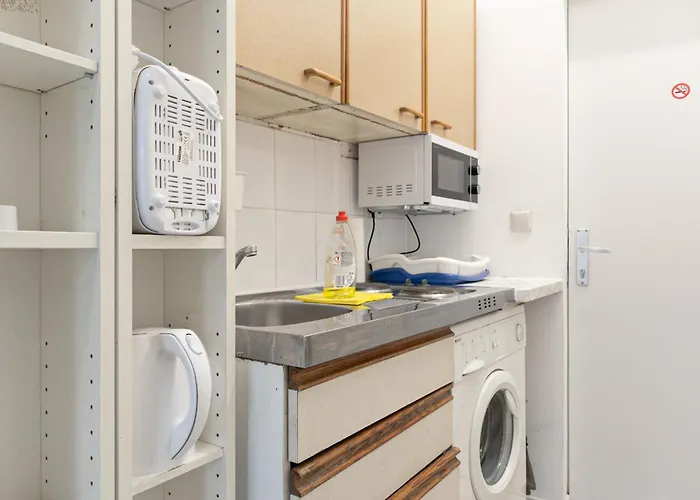 Διαμέρισμα Cozy 1br By Danube & Millennium Tower Long *