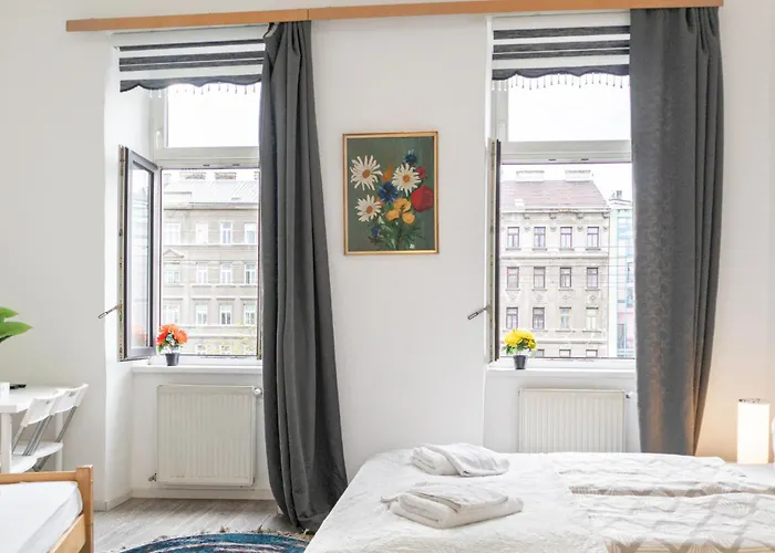 Cozy 1br By Danube & Millennium Tower Long Βιέννη