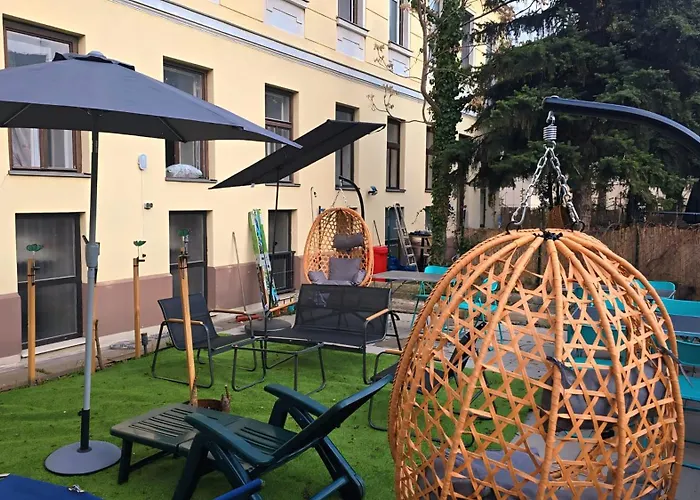 Διαμέρισμα Cozy 1br By Danube & Millennium Tower Long